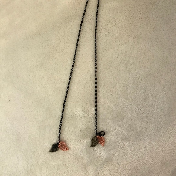 Fall Mask Chain - Picture 2 of 3